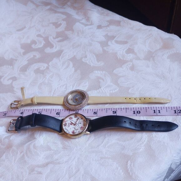 LOT Women\'s Burgi BUR186BK Floral GoldTone Black Crystal Swirl cream READ